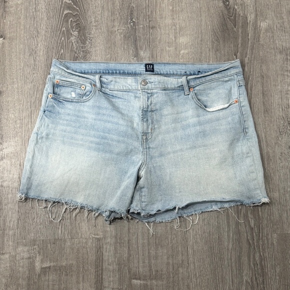 Gap 5" Cut Off Short - Size 20/35 - Picture 1 of 3